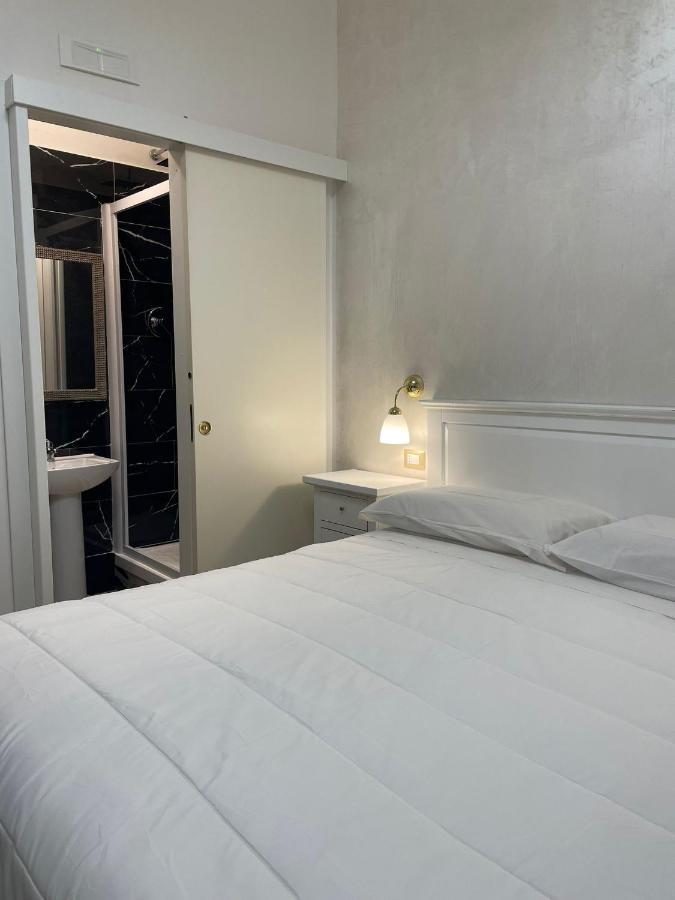 La Casa In Centro Hotel Salerno Kültér fotó