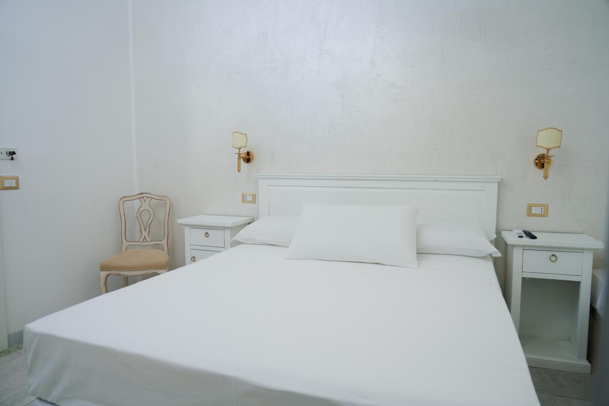 La Casa In Centro Hotel Salerno Kültér fotó